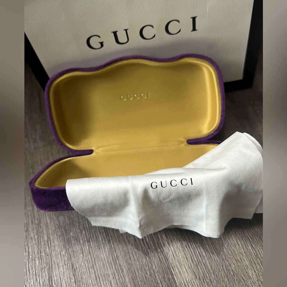 AUTHENTIC GUCCI Purple/mustard velour Sunglass Case w beige Gucci Sunglass cloth